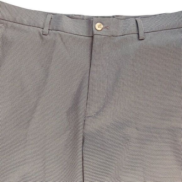 Peter Millar Crown Sport Herringbone Athletic Golf Short - Picture 2 of 10